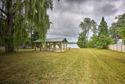 Cozy Lake Ann Apt Near Platte River and Long Lake Lake Ann Michigan