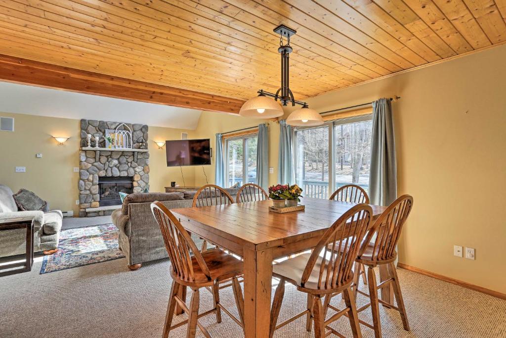 Peaceful Poconos Cabin with Lake Access and Views - image 6