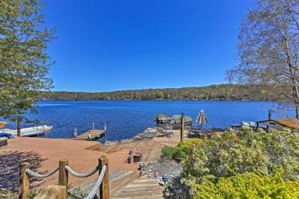 Grand Lakefront Home with Dock in the Hideout Pennsylvania