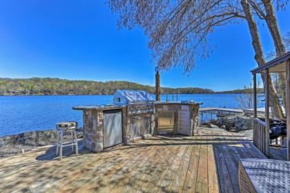 Grand Lakefront Home with Dock in The Hideout! - image 3