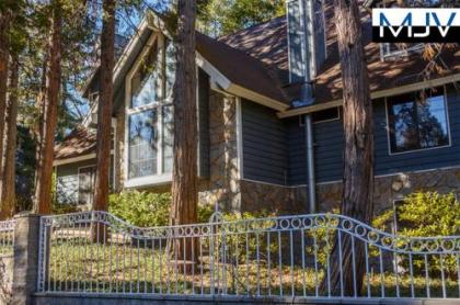 Holiday homes in Lake Arrowhead California