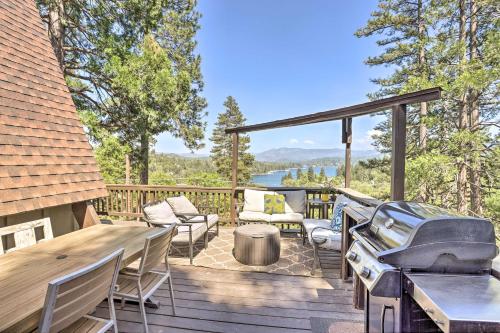 Great Home with 3 Decks and Views of Lake Arrowhead! - image 2