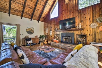 Contemporary Cabin Hiking mountain Biking Skiing Lake Arrowhead California