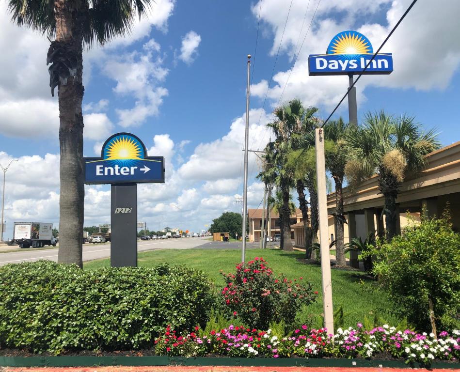 Days Inn by Wyndham Lake Charles - image 3