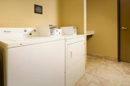 Hampton Inn Lake Charles - image 15