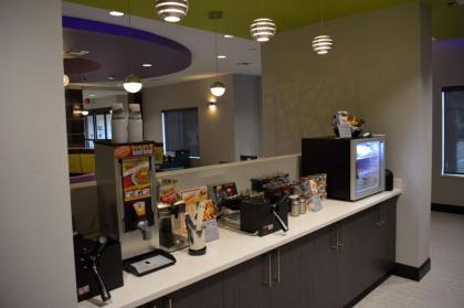 Best Western Plus Prien Lake Inn & Suites - image 10