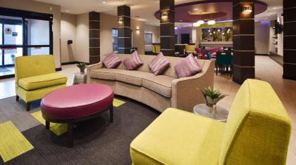 Best Western Plus Prien Lake Inn & Suites - image 4