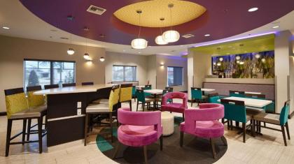 Best Western Plus Prien Lake Inn & Suites - image 5