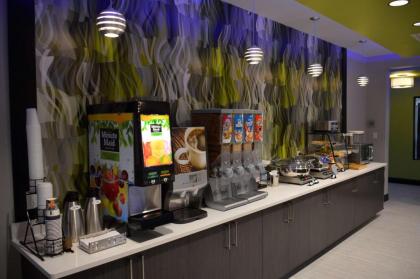 Best Western Plus Prien Lake Inn & Suites - image 7