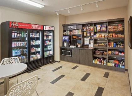 Candlewood Suites Lake Charles South - image 15