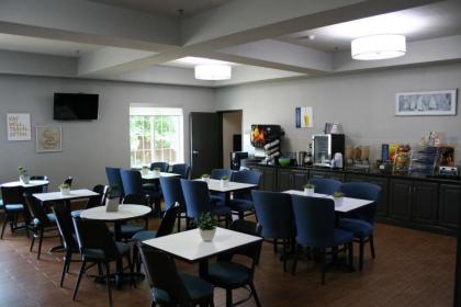 Best Western Plus Lake Dallas Inn & Suites - image 4