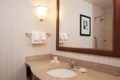 Hilton Garden Inn St. Paul Oakdale - image 21