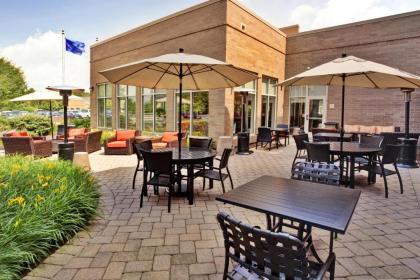 Hilton Garden Inn Lake Forest Mettawa - image 19