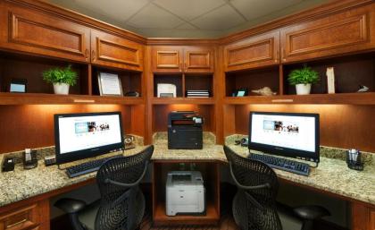 Hilton Garden Inn Lake Forest Mettawa - image 20