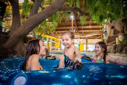 Timber Ridge Lodge and Waterpark - image 11