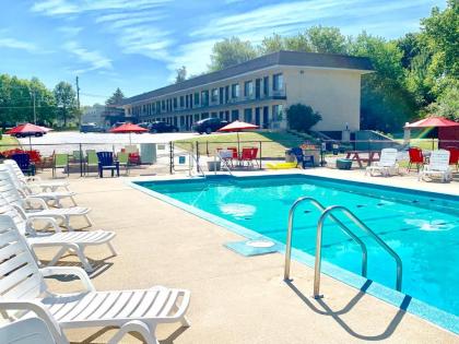 Geneva Wells motel