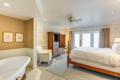 The Geneva Inn - image 10