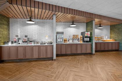 Fairfield Inn & Suites by Marriott Lake Geneva - image 5