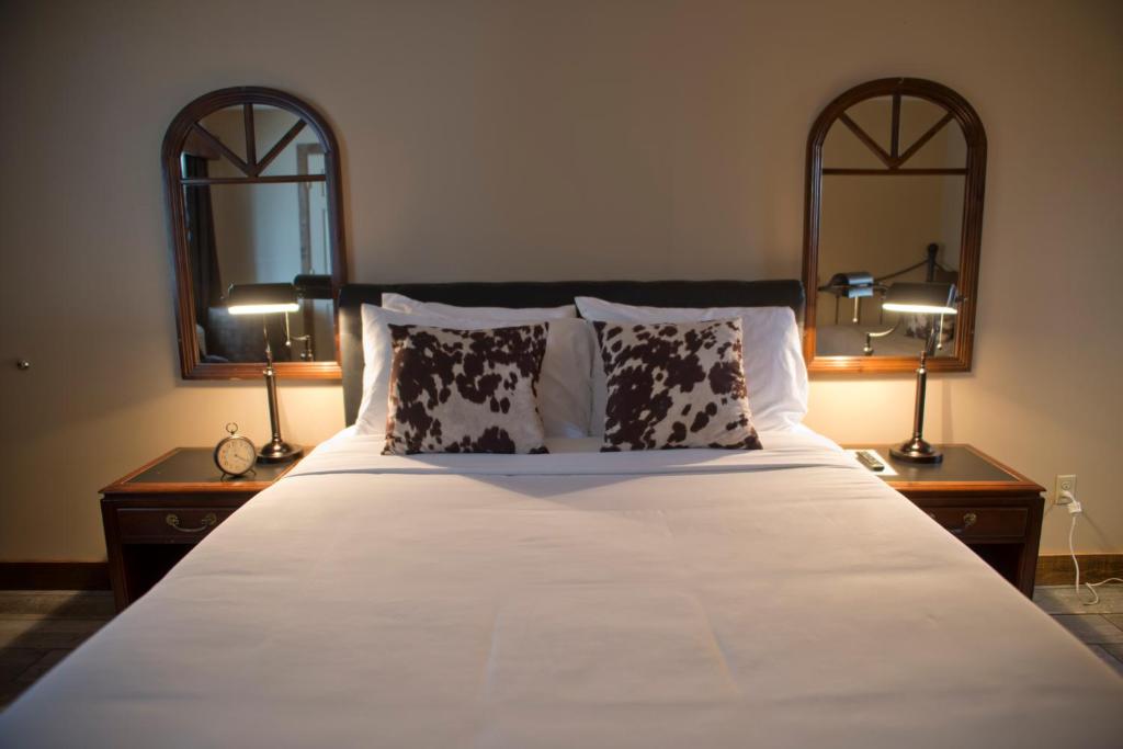 Maxwell Mansion Hotel - image 2