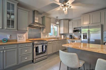 Dtwn Lake Geneva Home Walk to Beach and Restaurants