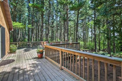 Lake Geneva Home with Fire Pit - 5 Mins to Town! - image 7