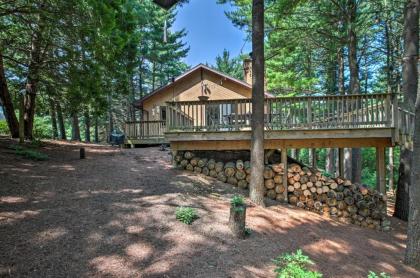 Lake Geneva Home with Fire Pit - 5 Mins to Town! - image 8