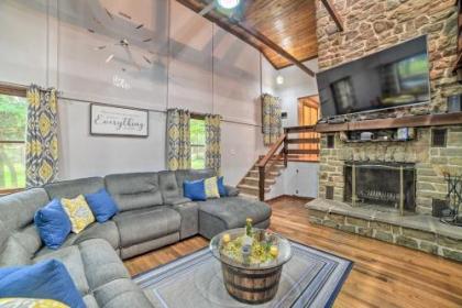 Poconos Rentals With Hot Tub And Game Room