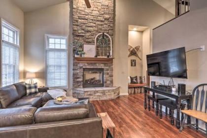 Big Boulder Mountain Townhome with Lake Club Access!