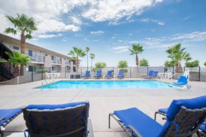 Days Inn by Wyndham Lake Havasu - image 2