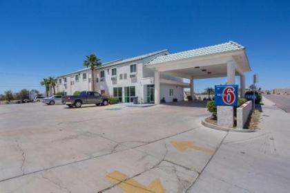 motel 6 Lake Havasu AZ   Lakeside