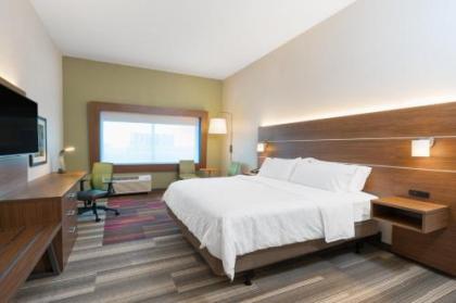 Holiday Inn Express & Suites Lake Havasu - London Bridge an IHG Hotel - image 3