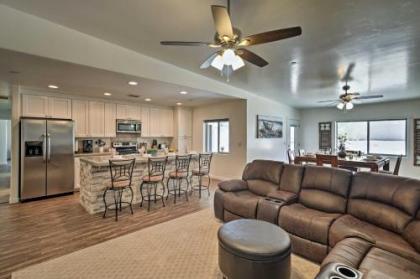 Lake Havasu Home  Walk to London Bridge and Shopping