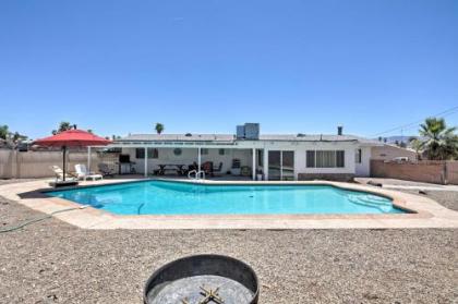 Lake Havasu Home with Heated Pool 3 mins to town and Lake