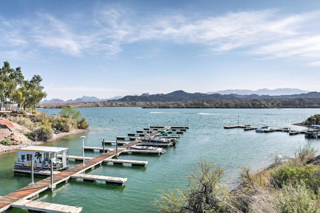 Quiet Escape Steps to Lake Havasu with Views and Grill! - image 3