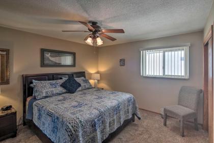 Pet-Friendly Modern Oasis with BBQ 2Mi to Lake Havasu - image 8