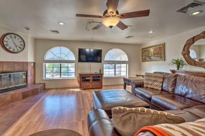 Desert Getaway with Putting Green and Pool Table! - image 1