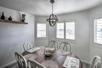 Home with Hot Tub and Grill 5 Mi to Lake Havasu! - image 11
