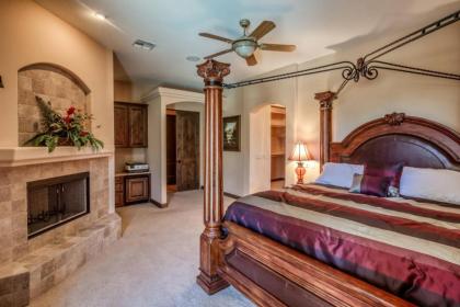 Havasu Manor - image 12
