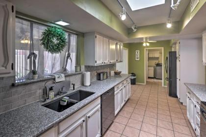 Spacious Abode with Yard 3 Mi to Lake Havasu! - image 6