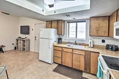 Cozy Lake Havasu City Casita with Patio and Grill - image 11