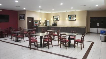 Red Roof Inn Lake Jackson - image 5