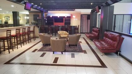 Red Roof Inn Lake Jackson - image 6
