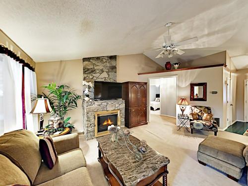 Dogwood House Home - main image