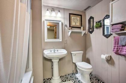 Cabin in Lake Lure Near Chimney Rock and Asheville! - image 1