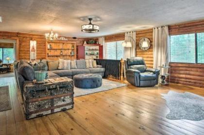 Cabin in Lake Lure Near Chimney Rock and Asheville! - image 2