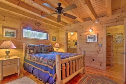 Cozy Log Cabin Retreat in Lake Lure Village Resort - image 12