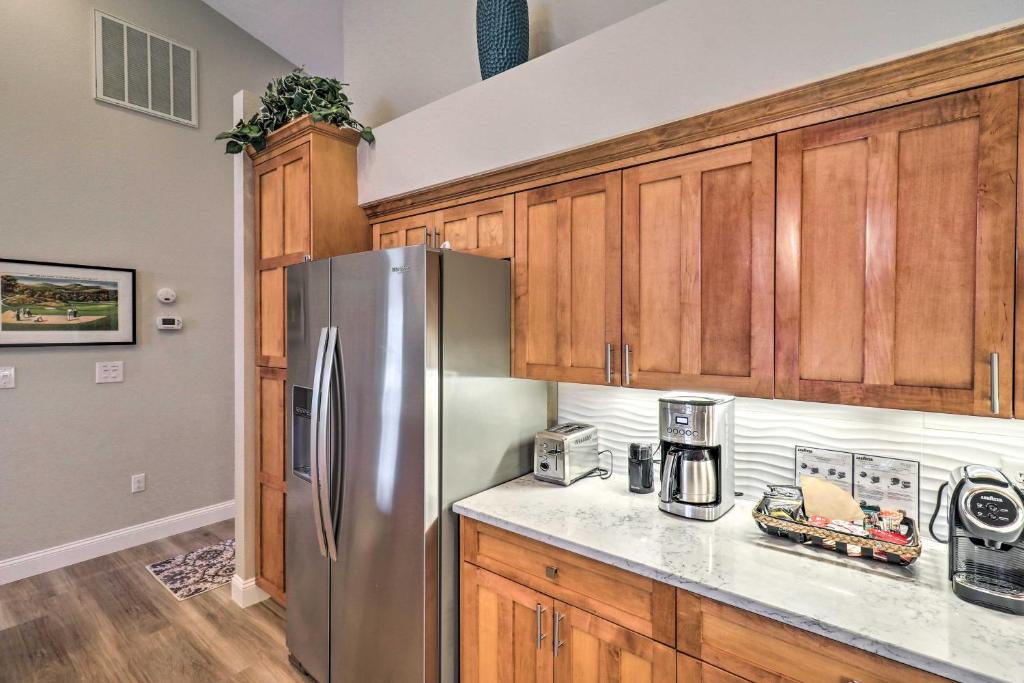 Lake Lure Condo with Resort Perks on Golf Course! - image 5