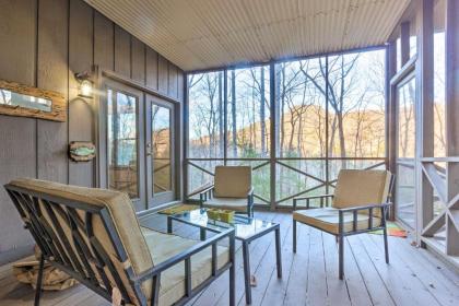 Hilltop Hideaway At Rumbling Bald on Lake Lure! - image 2