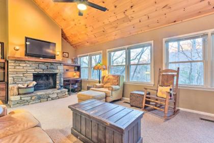Hilltop Hideaway At Rumbling Bald on Lake Lure! - image 4
