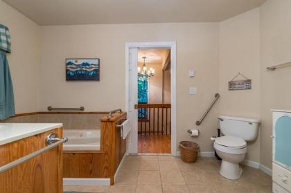 Blarney Stone Cottage - image 17